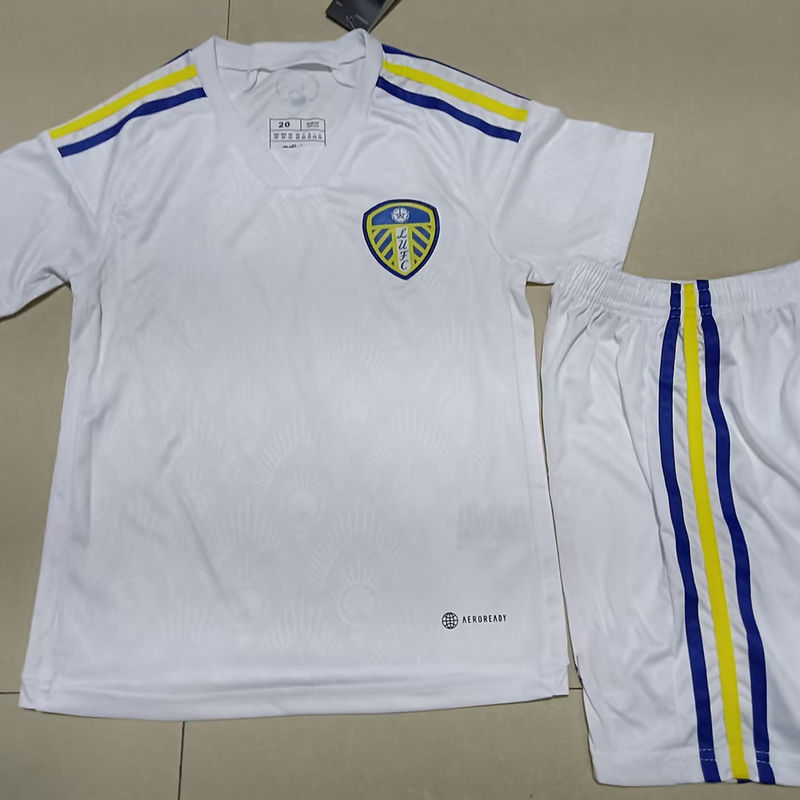 Customizable Kids Soccer Jerseys Resilient Lightweight Premium Fabric
